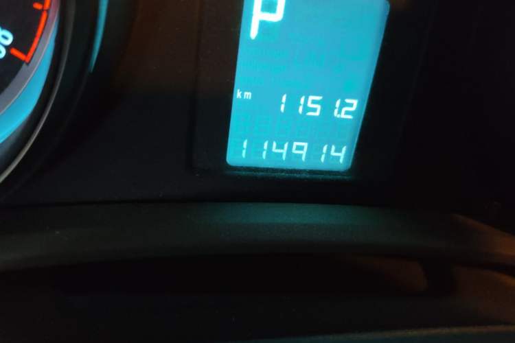 Used Buick GT 2013 GT 1.6L Automatic Fashion Edition Odometer Close Up