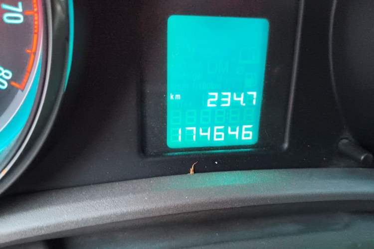Used Buick GT 2013 GT 1.6L Manual Entry-Level Model Odometer Close Up