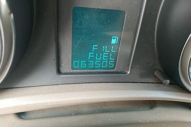 Used Buick GT 2013 GT 1.6L Manual Entry-Level Model Odometer Close Up