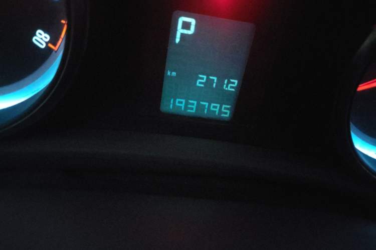 Used Buick GT 2013 GT 1.6L Automatic Fashion Edition Odometer Close Up