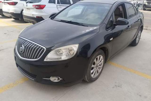 Buick GT 2013 GT 1.6L Manual Entry-Level Model مستعملة