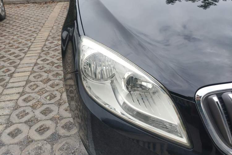 Used Buick GT 2013 GT 1.6L Automatic Fashion Edition Right Front Headlight