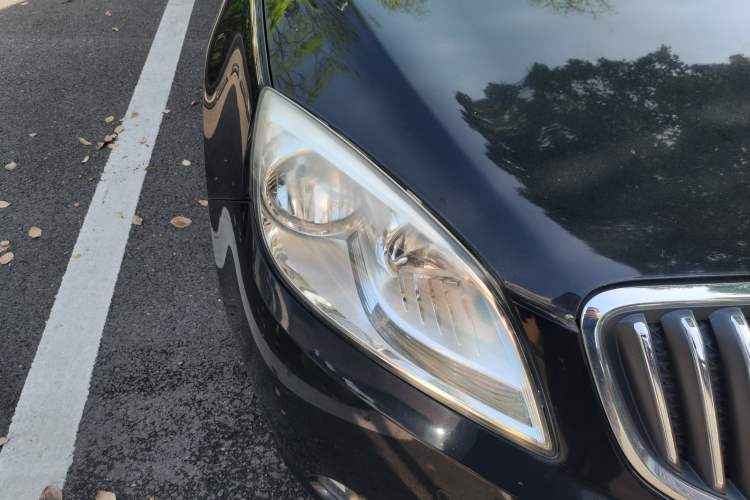Used Buick GT 2013 GT 1.6L Automatic Fashion Edition Right Front Headlight