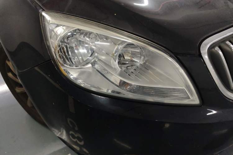 Used Buick GT 2013 GT 1.6L Automatic Fashion Edition Right Front Headlight