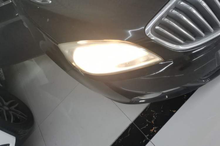 Used Buick GT 2013 GT 1.6L Automatic Fashion Edition Right Front Headlight