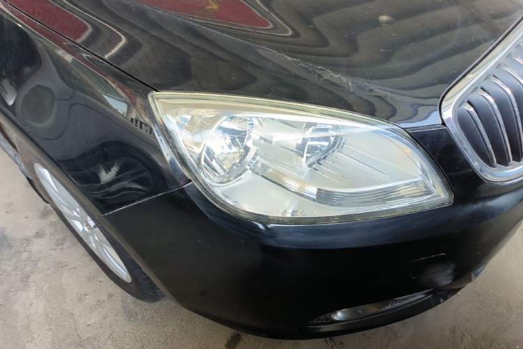 Used Buick GT 2013 GT 1.6L Automatic Fashion Edition Right Front Headlight