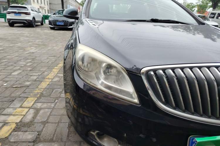 Used Buick GT 2013 GT 1.6L Automatic Fashion Edition Right Front Headlight