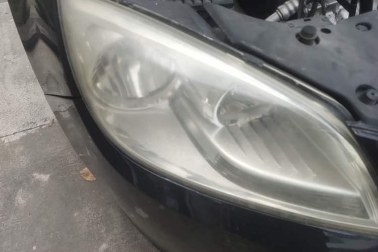 Used Buick GT 2013 GT 1.6L Automatic Fashion Edition Right Front Headlight