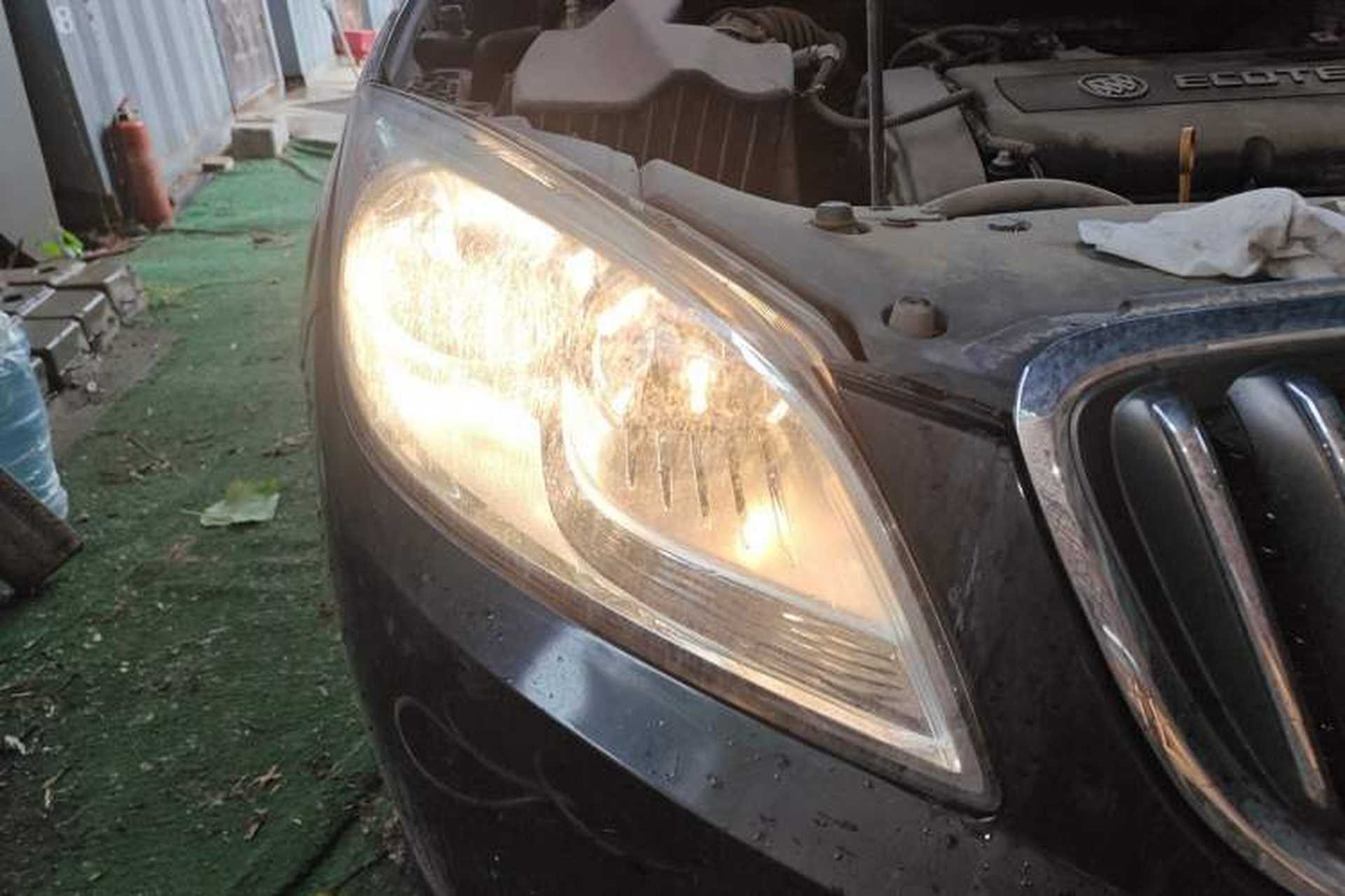 Used Buick GT 2013 GT 1.6L Manual Entry-Level Model Right Front Headlight