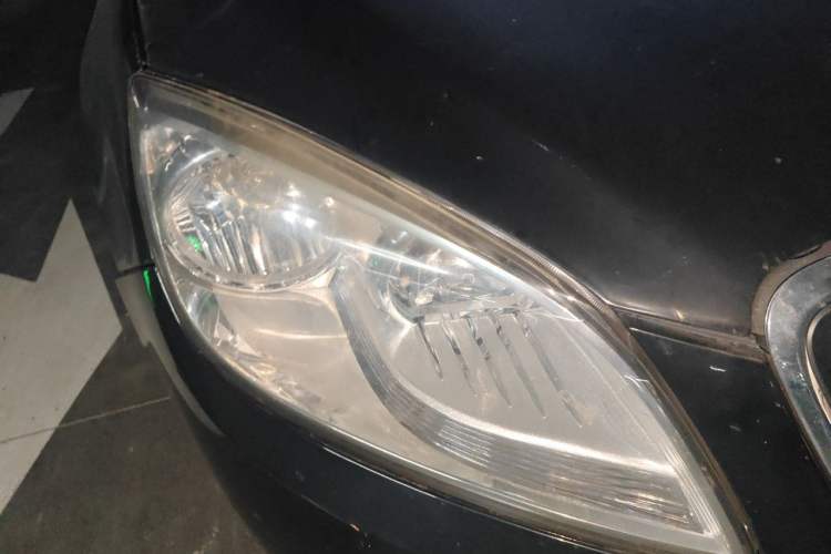 Used Buick GT 2013 GT 1.6L Automatic Fashion Edition Right Front Headlight
