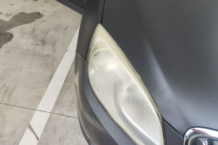 Used Buick GT 2013 GT 1.6L Automatic Fashion Edition Right Front Headlight