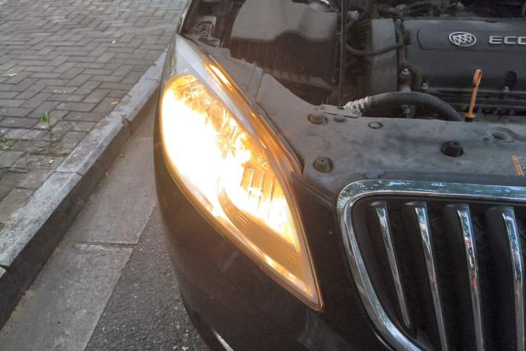 Used Buick GT 2013 GT 1.6L Manual Entry-Level Model Right Front Headlight