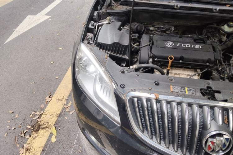 Used Buick GT 2013 GT 1.6L Automatic Fashion Edition Right Front Headlight