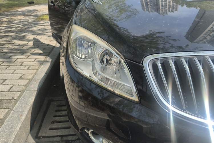 Used Buick GT 2013 GT 1.6L Automatic Fashion Edition Right Front Headlight