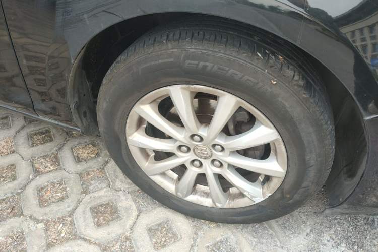 Used Buick GT 2013 GT 1.6L Automatic Fashion Edition Right Front Wheel Hub
