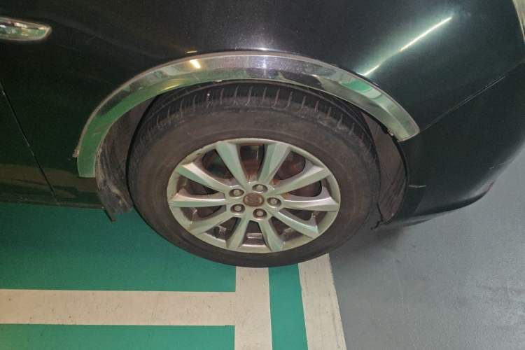 Used Buick GT 2013 GT 1.6L Manual Entry-Level Model Right Front Wheel Hub