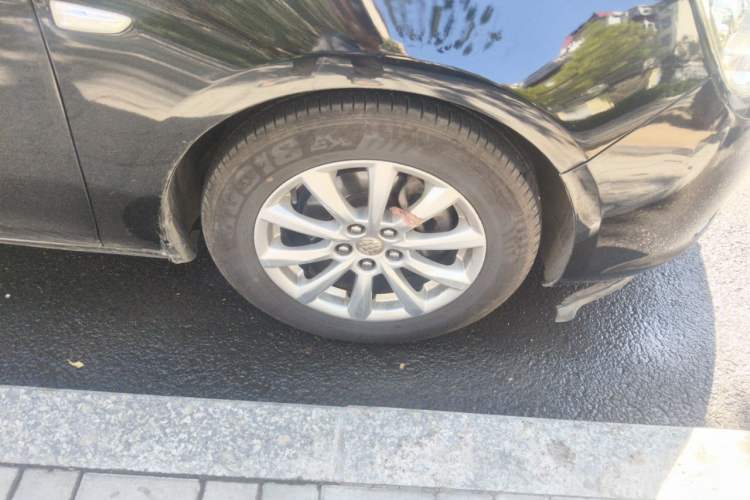 Used Buick GT 2013 GT 1.6L Manual Entry-Level Model Right Front Wheel Hub