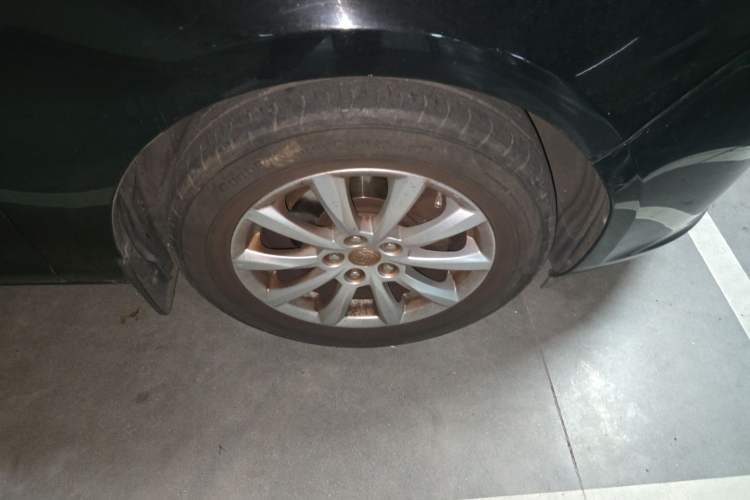 Used Buick GT 2013 GT 1.6L Manual Entry-Level Model Right Front Wheel Hub