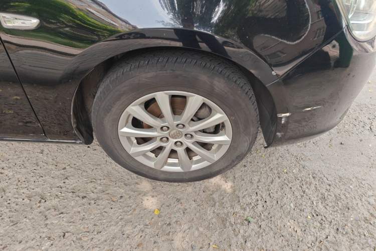 Used Buick GT 2013 GT 1.6L Manual Entry-Level Model Right Front Wheel Hub