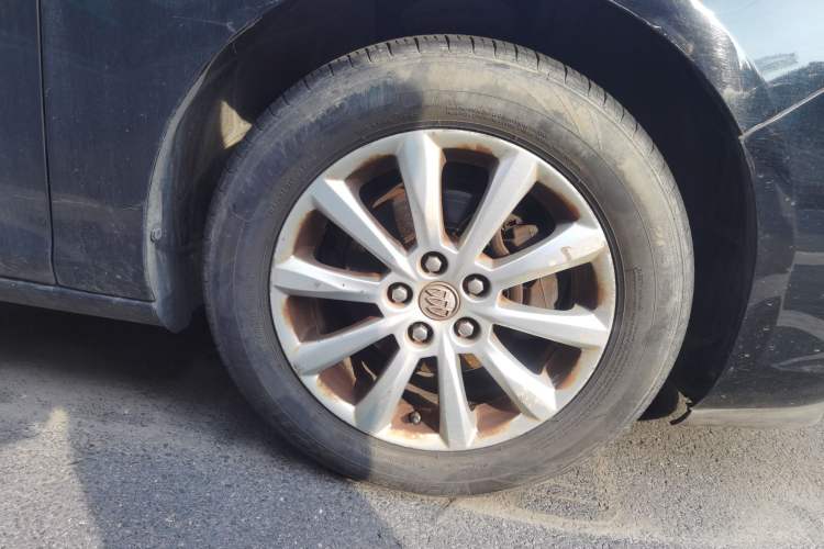 Used Buick GT 2013 GT 1.6L Manual Entry-Level Model Right Front Wheel Hub