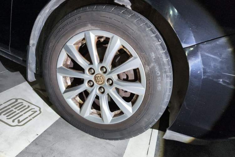 Used Buick GT 2013 GT 1.6L Manual Entry-Level Model Right Front Wheel Hub