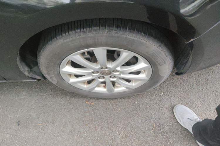 Used Buick GT 2013 GT 1.6L Automatic Fashion Edition Right Front Wheel Hub