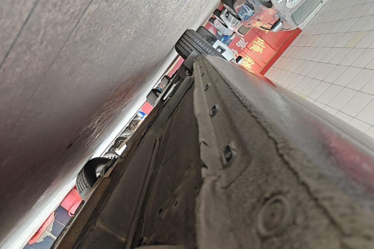 Used Buick GT 2013 GT 1.6L Automatic Fashion Edition Right Side Sill