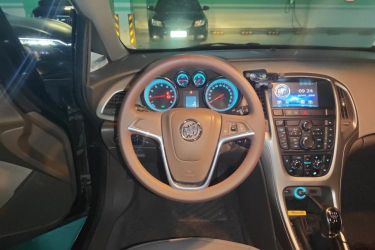 Used Buick GT 2013 GT 1.6L Manual Entry-Level Model Steering Wheel