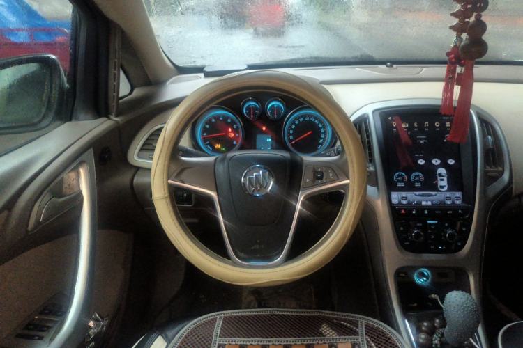 Used Buick GT 2013 GT 1.6L Manual Entry-Level Model Steering Wheel