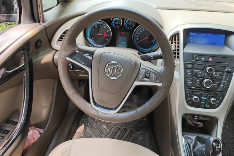 Used Buick GT 2013 GT 1.6L Manual Entry-Level Model Steering Wheel