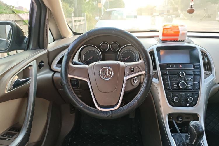 Used Buick GT 2013 GT 1.6L Manual Entry-Level Model Steering Wheel