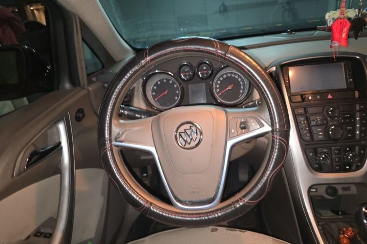 Used Buick GT 2013 GT 1.6L Manual Entry-Level Model Steering Wheel