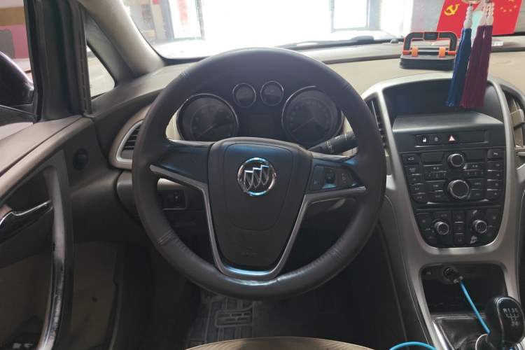 Used Buick GT 2013 GT 1.6L Manual Entry-Level Model Steering Wheel