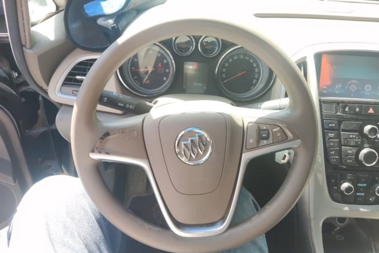 Used Buick GT 2013 GT 1.6L Manual Comfort Edition Steering Wheel