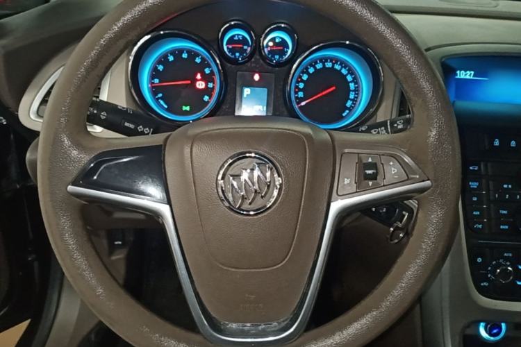 Used Buick GT 2013 GT 1.6L Automatic Fashion Edition Steering Wheel