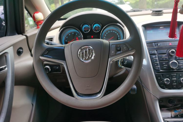 Used Buick GT 2013 GT 1.6L Manual Entry-Level Model Steering Wheel