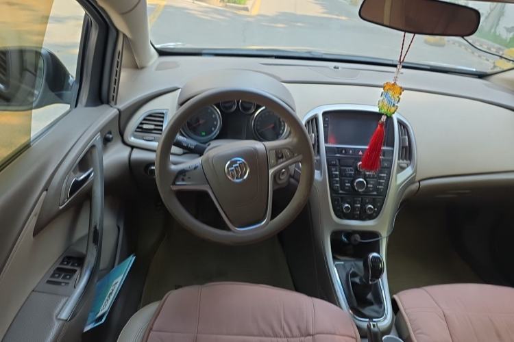 Used Buick GT 2013 GT 1.6L Manual Entry-Level Model Steering Wheel