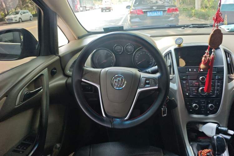 Used Buick GT 2013 GT 1.6L Manual Entry-Level Model Steering Wheel