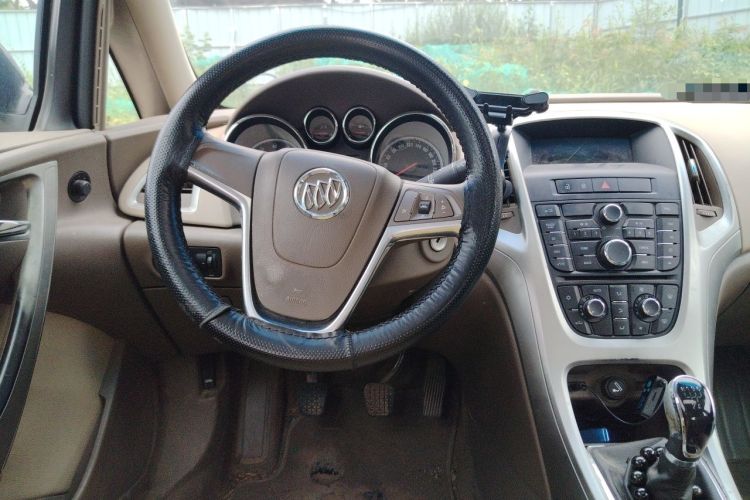 Used Buick GT 2013 GT 1.6L Manual Entry-Level Model Steering Wheel