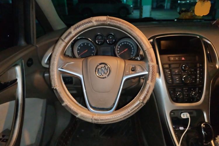 Used Buick GT 2013 GT 1.6L Manual Entry-Level Model Steering Wheel