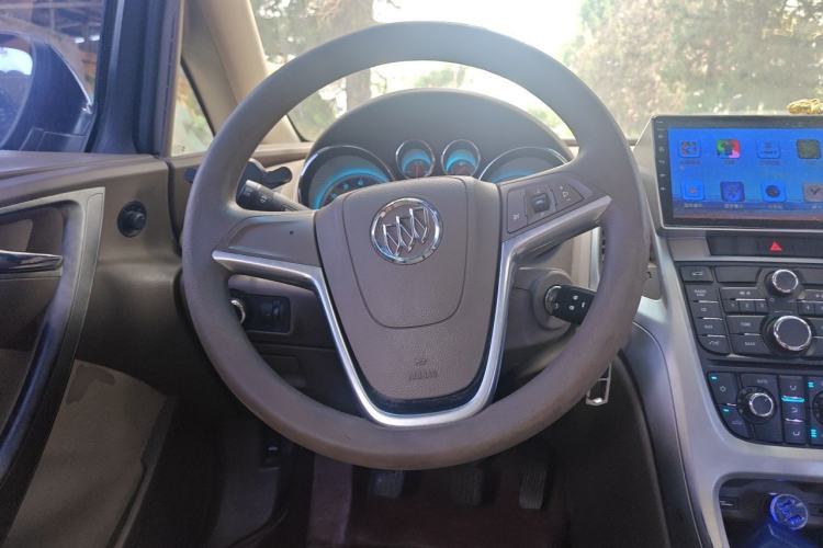 Used Buick GT 2013 XT 1.6L Manual Entry-Level Model Steering Wheel