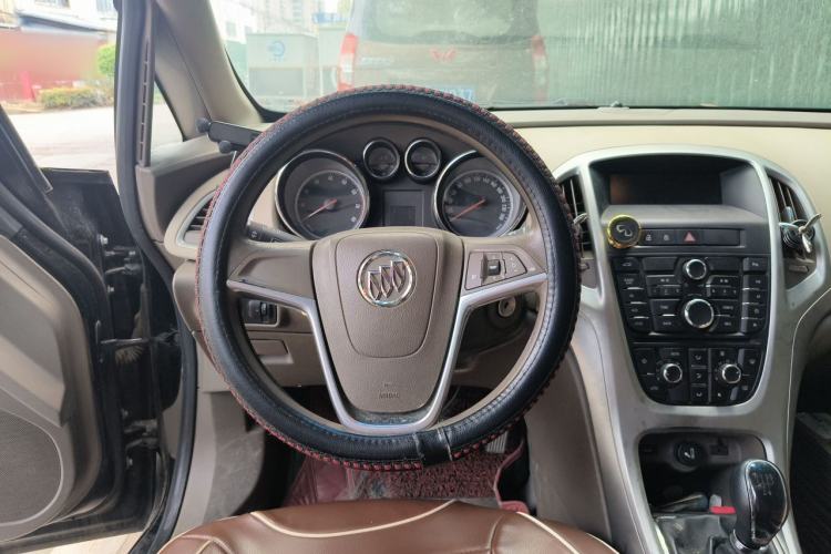 Used Buick GT 2013 GT 1.6L Manual Entry-Level Model Steering Wheel