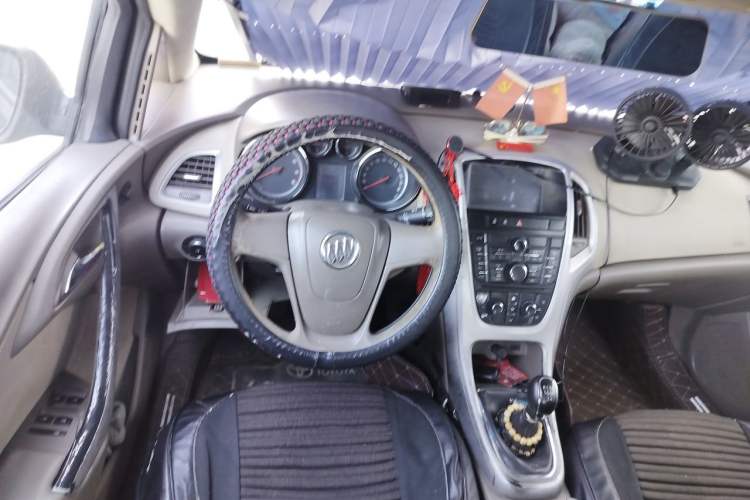 Used Buick GT 2013 GT 1.6L Manual Comfort Edition Steering Wheel