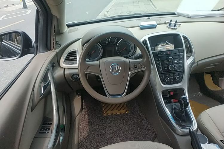 Used Buick GT 2013 GT 1.6L Manual Entry-Level Model Steering Wheel