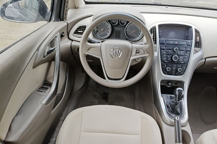 Used Buick GT 2013 GT 1.6L Manual Entry-Level Model Steering Wheel