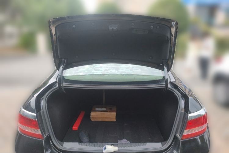 Used Buick GT 2013 GT 1.6L Automatic Fashion Edition Trunk