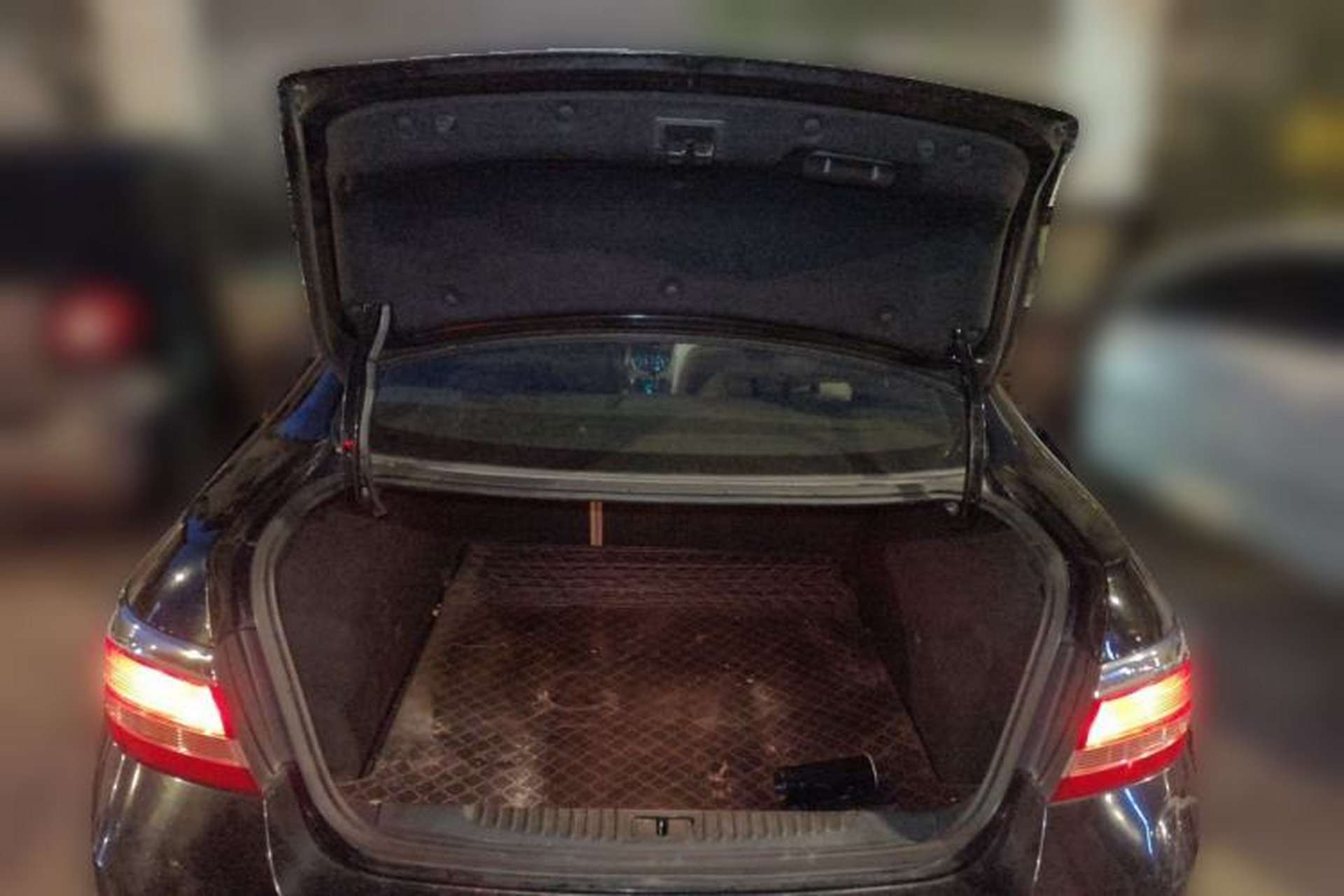 Used Buick GT 2013 GT 1.6L Automatic Fashion Edition Trunk