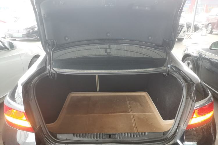 Used Buick GT 2013 GT 1.6L Manual Entry-Level Model Trunk