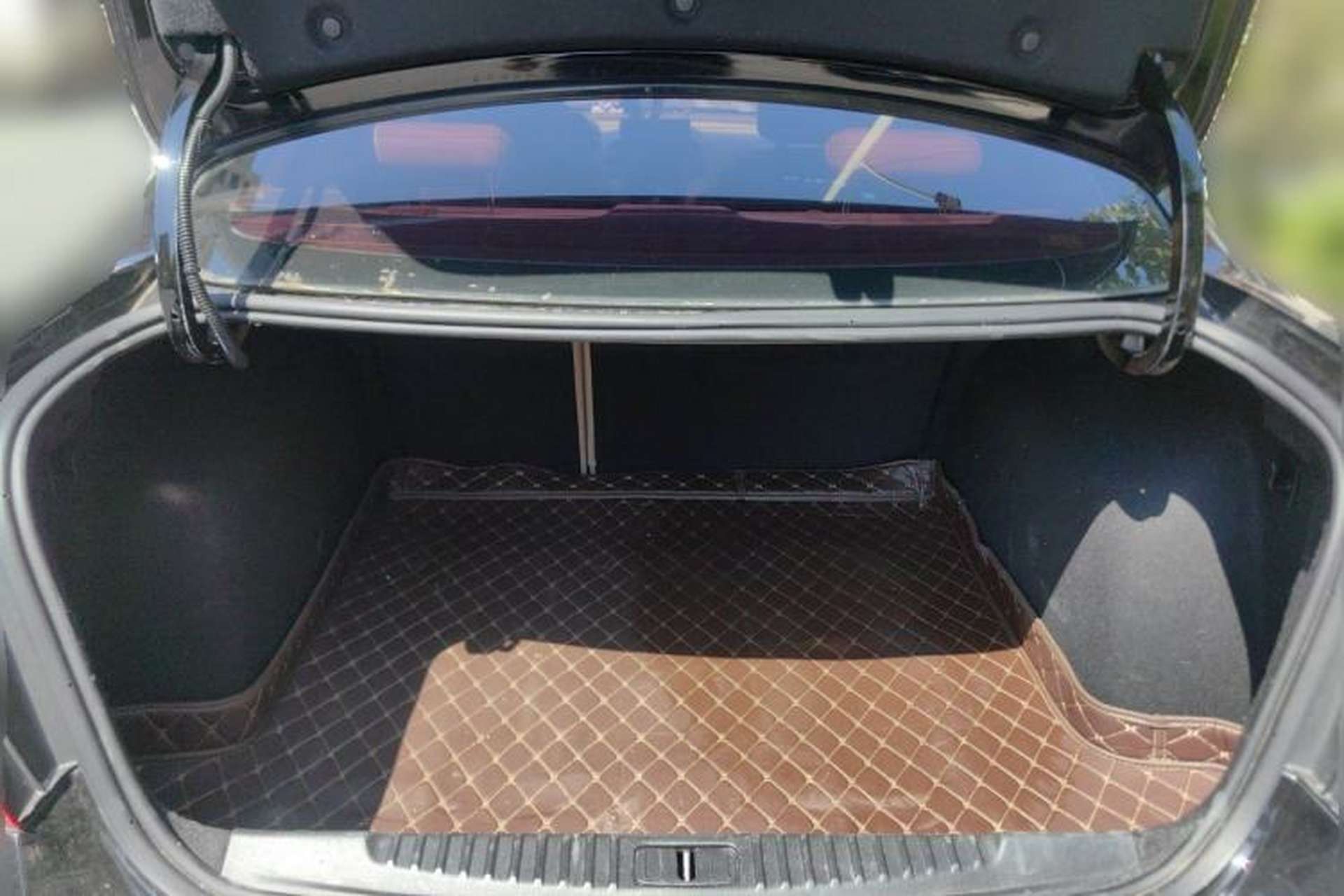 Used Buick GT 2013 GT 1.6L Automatic Fashion Edition Trunk
