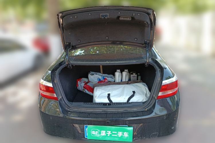 Used Buick GT 2013 GT 1.6L Automatic Fashion Edition Trunk